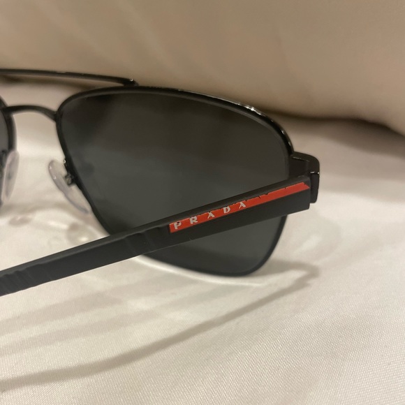 Prada Sunglasses - Wide Face - Picture 5 of 8